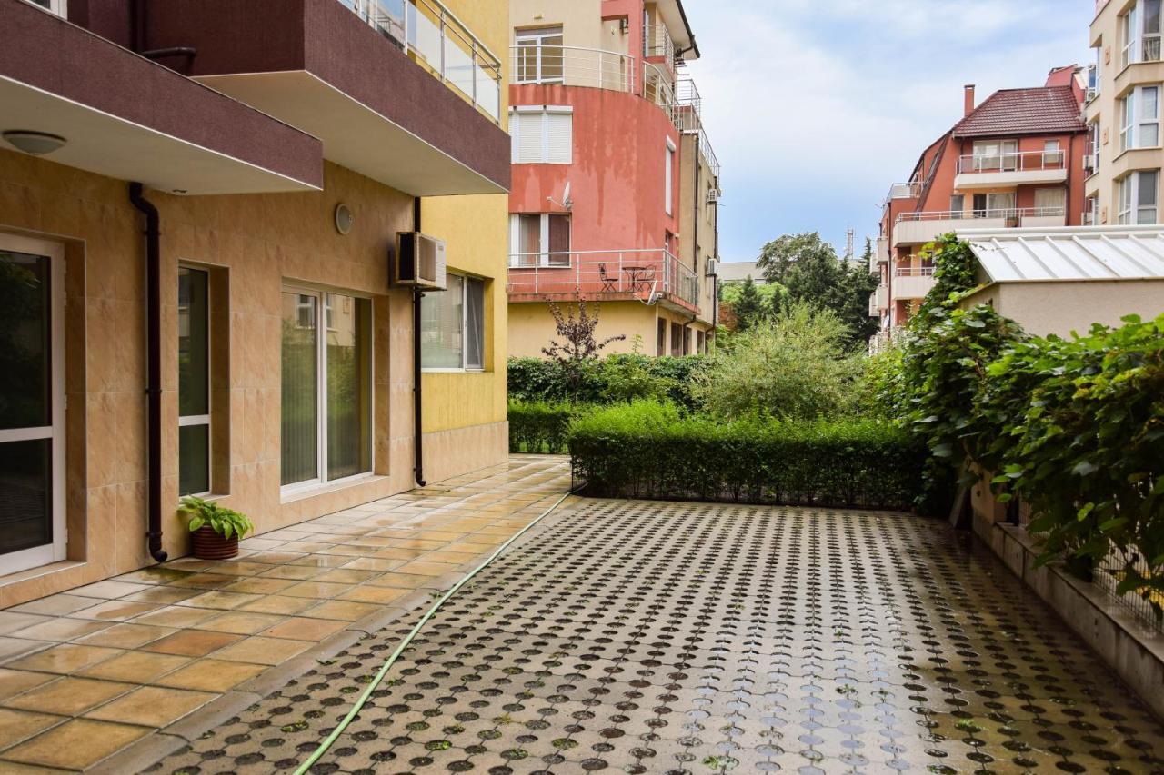 Apartment Coral Поморие Экстерьер фото