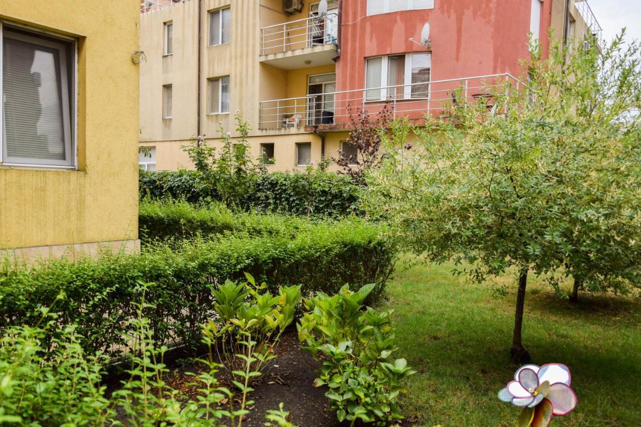 Apartment Coral Поморие Экстерьер фото